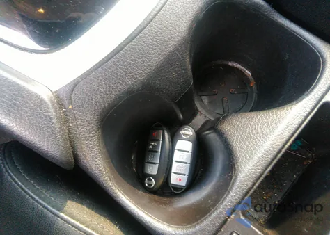 2016 Nissan Rogue Sl z USA, uszkodzony, nr VIN 5N1AT2MT8GC763447